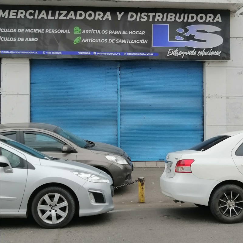 ARRIENDO LOCAL COMERCIAL MUY CENTRAL EN CURICO